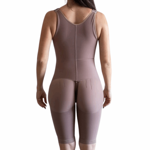 Faja Postoperatoria Siza en Glúteo